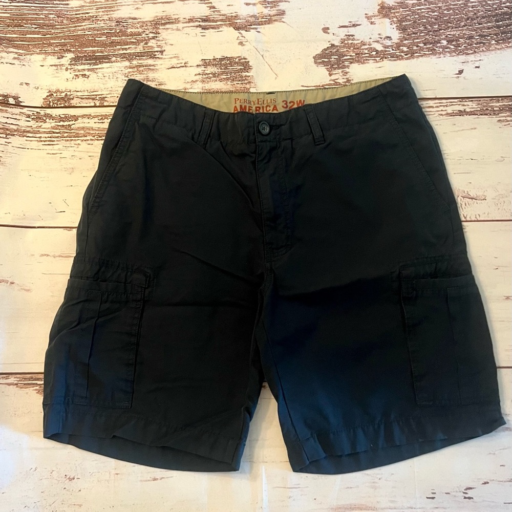 Perry Ellis America Men’s Cargo Shorts Dark Blue Size 32W Pre Owned